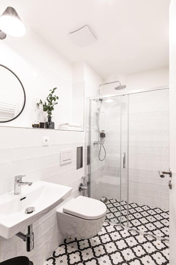 Turnkey I Main Bus Station Apartments Прага Екстериор снимка